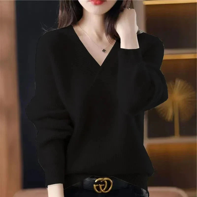 Valerie | Cashmere blend sweater with V-neck