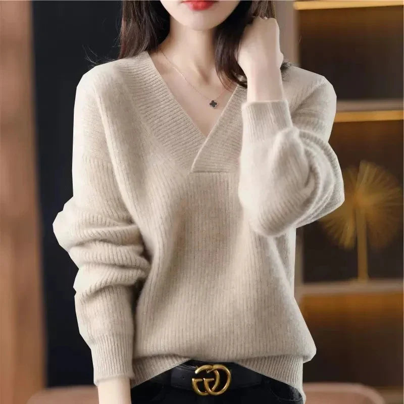 Valerie | Cashmere blend sweater with V-neck